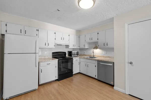 $219,900 | 276 Codman Hill Road, Unit 36A, Boxborough, MA 01719