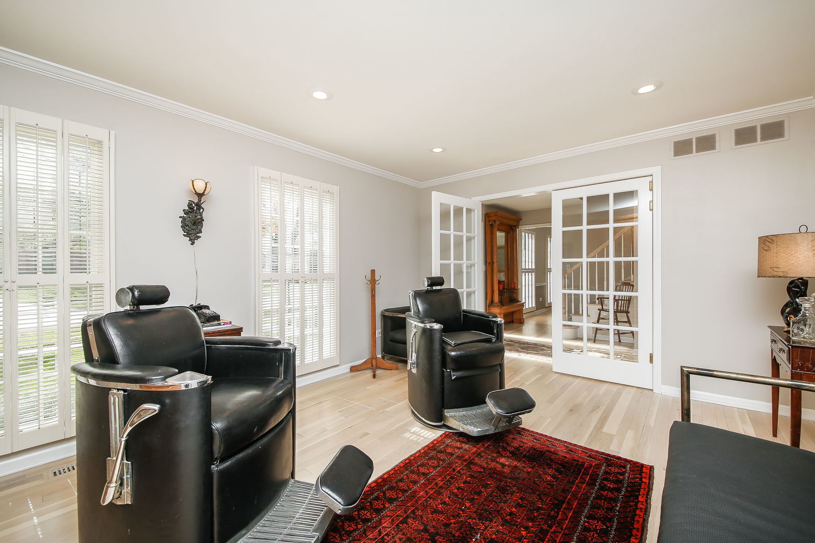 230 Hill Road Willowbrook, IL 60527 - Photo 5 of 39 a living room with furniture and a window