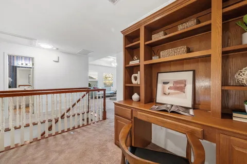 $975,000 | 5100 Hadle Cove, Austin, TX 78730