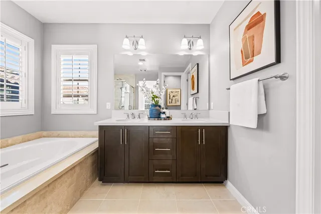 $1,618,000 | 42 Castellana, Lake Forest, CA 92630