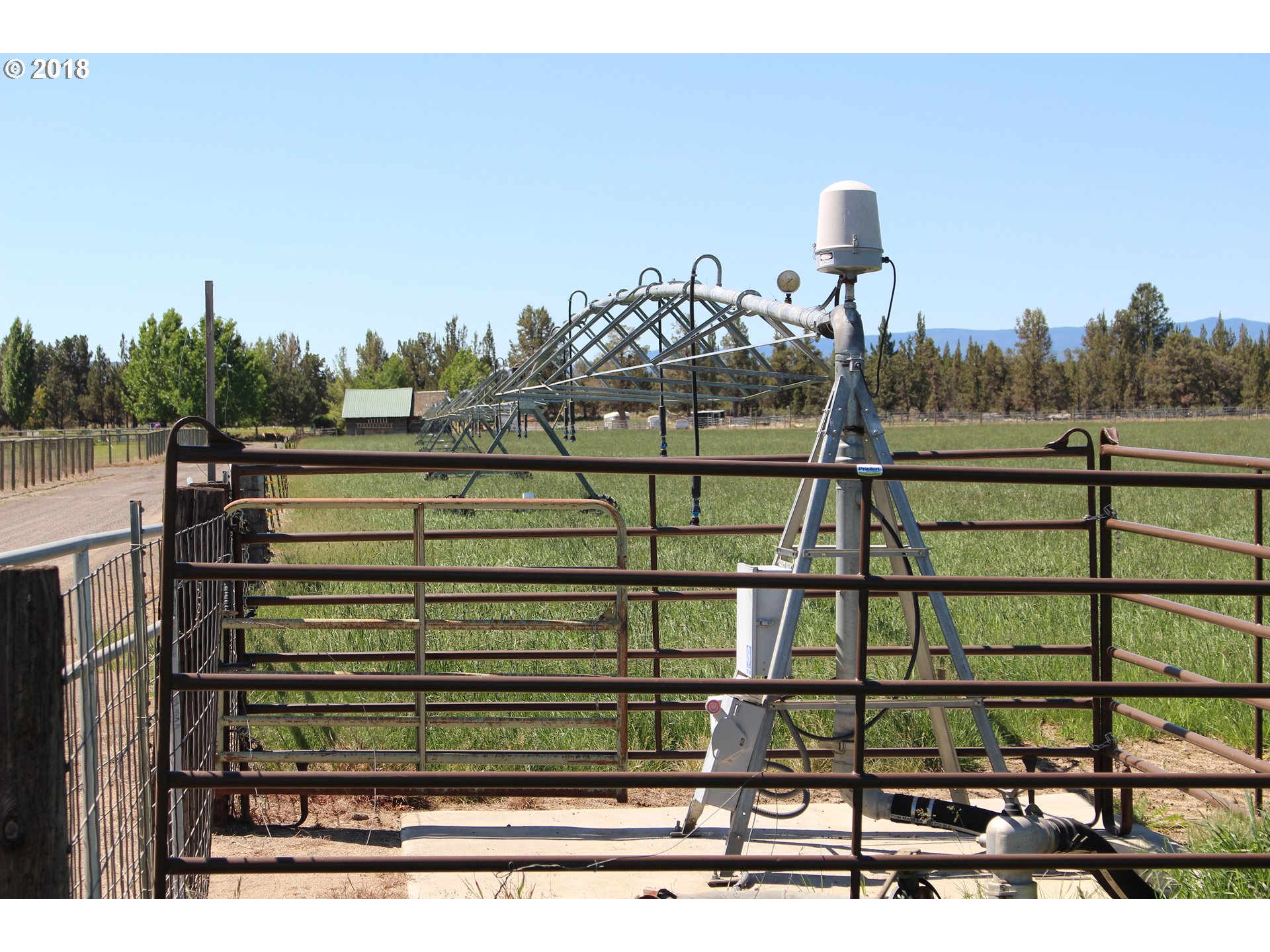 24585 Dodds Road Bend, OR 97701 - Photo 17 of 32