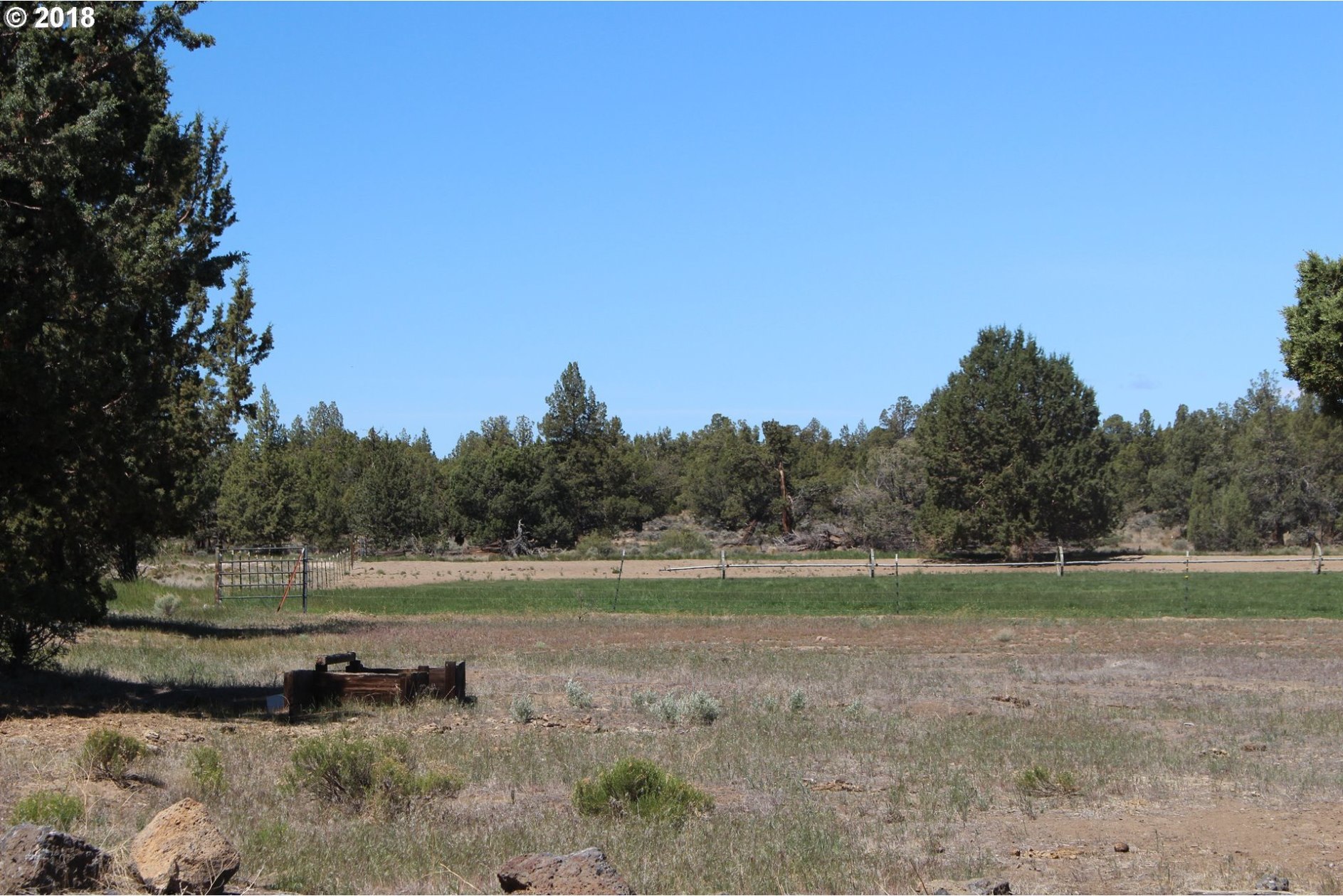 24585 Dodds Road Bend, OR 97701 - Photo 19 of 32