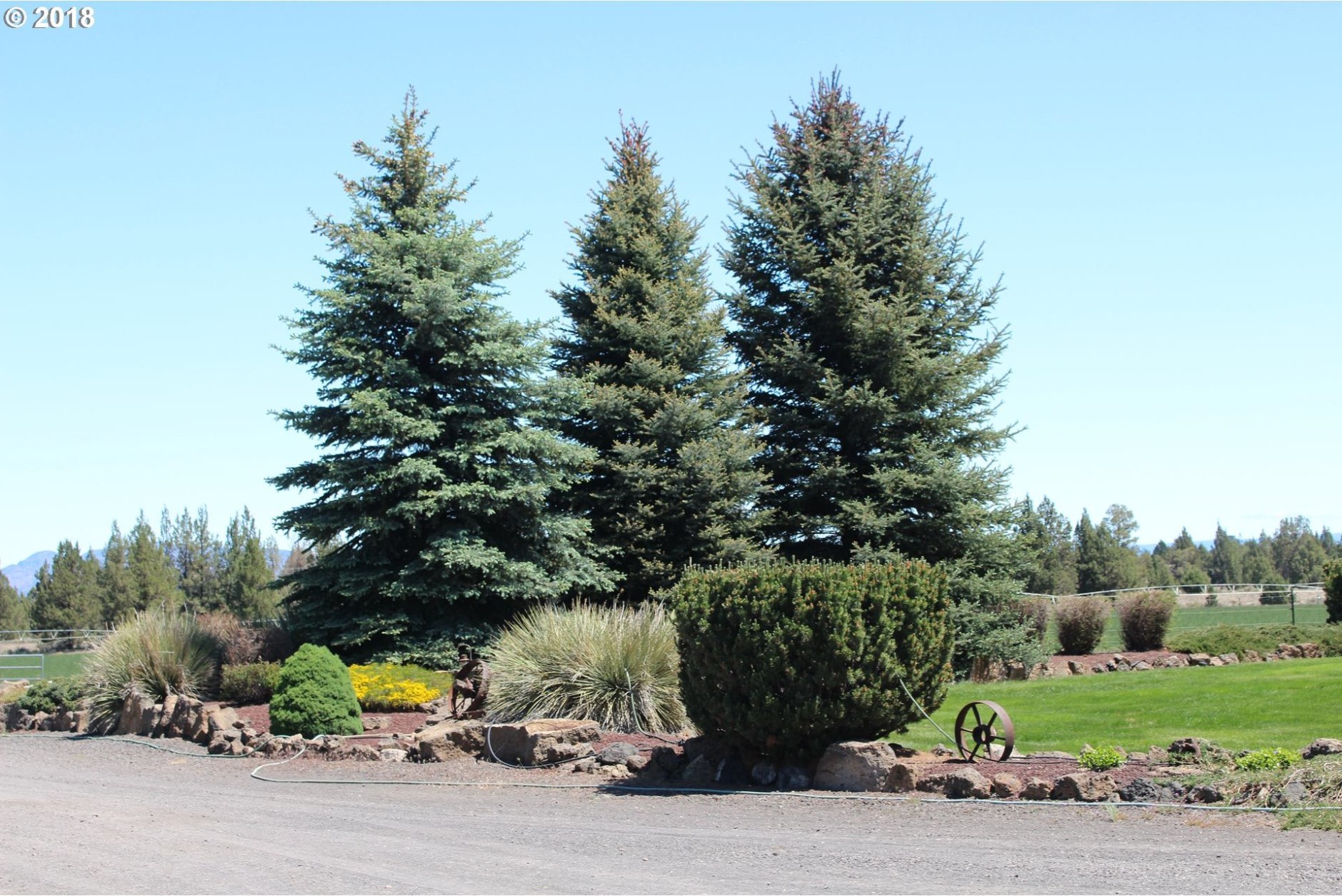 24585 Dodds Road Bend, OR 97701 - Photo 23 of 32