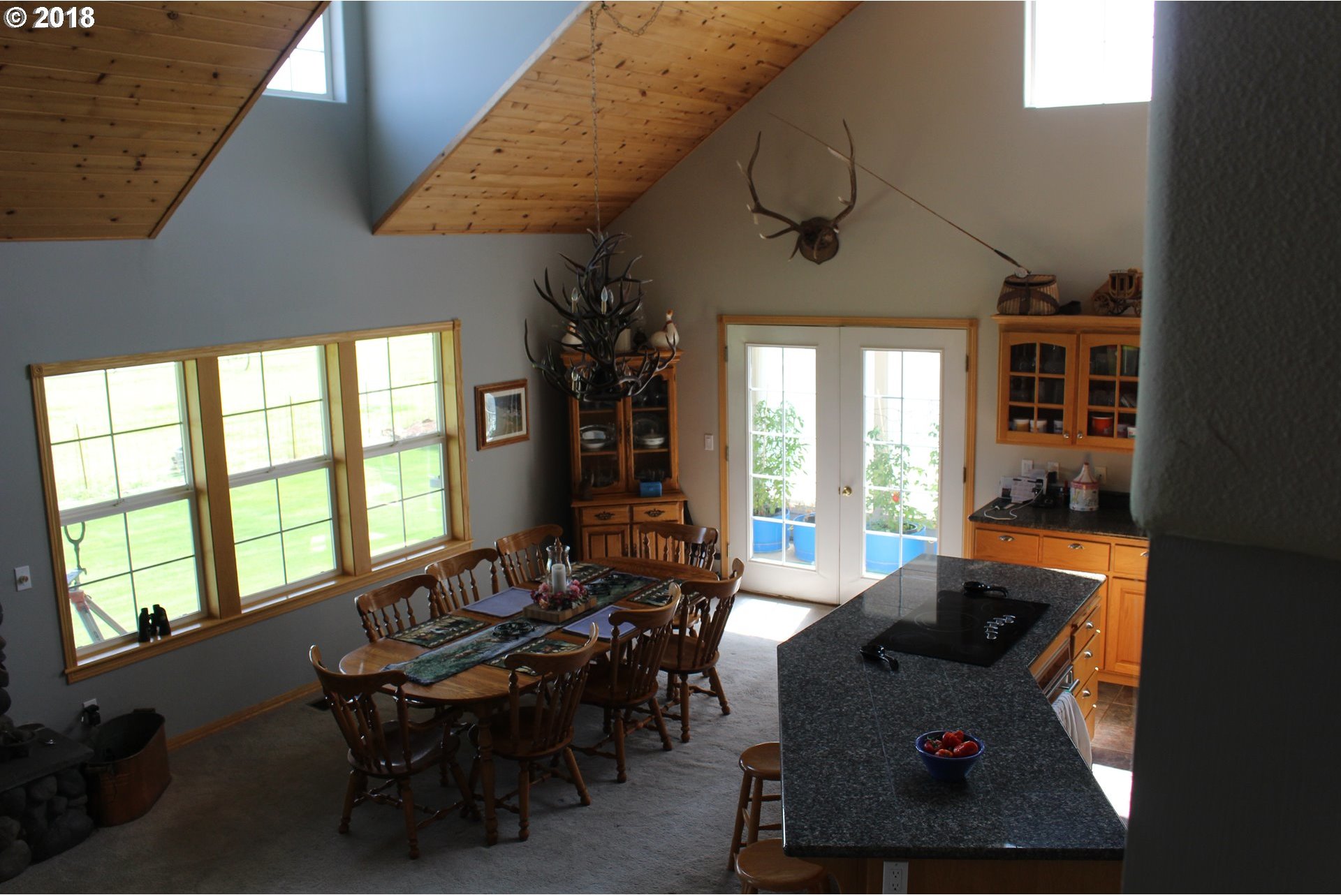 24585 Dodds Road Bend, OR 97701 - Photo 24 of 32