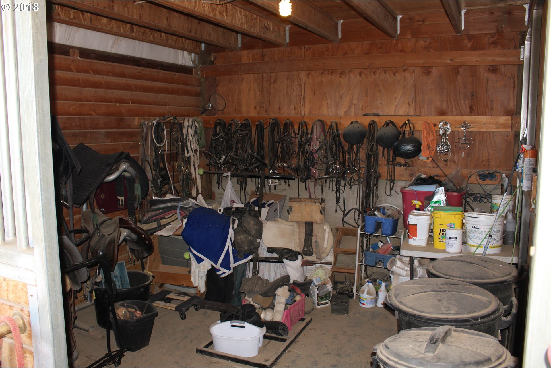 24585 Dodds Road Bend, OR 97701 - Photo 9 of 32