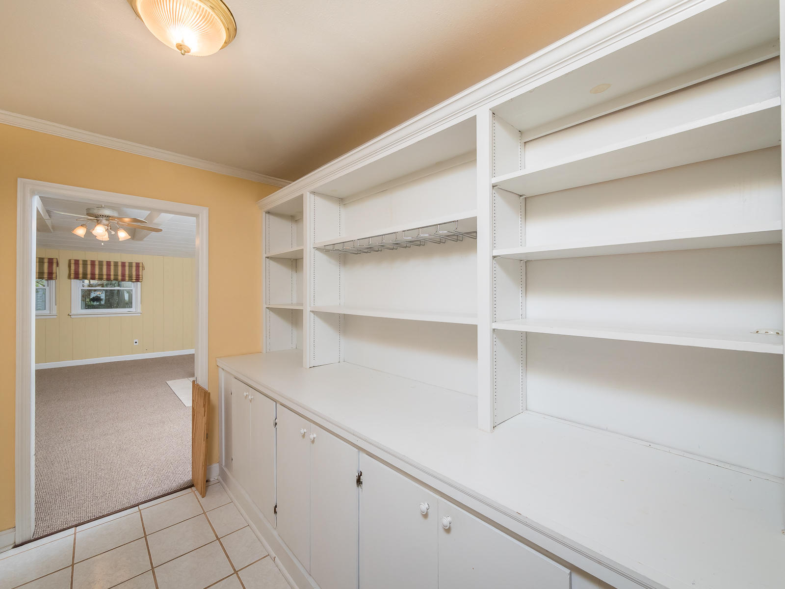 1408 Aladdin Road Lookout Mountain, GA 30750 - Photo 12 of 30 Butler's Pantry.