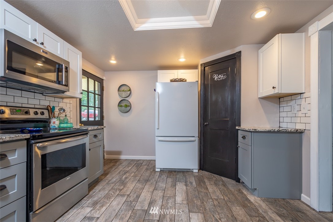 117 Damron Road Mossyrock, WA 98564 - Photo 8 of 17 Gallery Image 8
