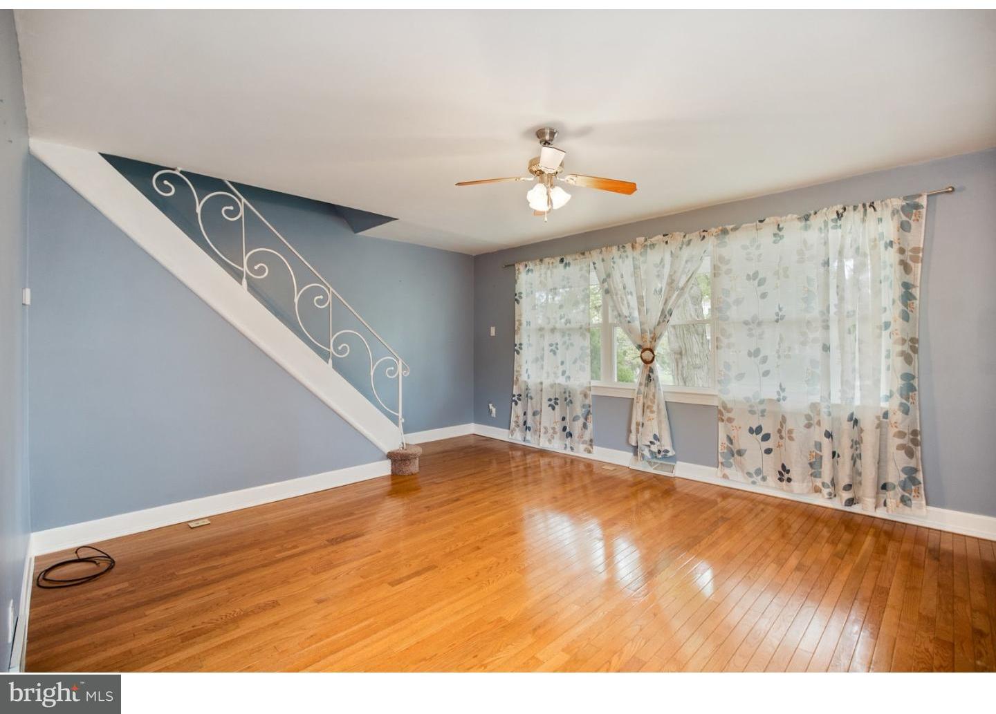 1415 Parklane Road Swarthmore, PA 19081 - Photo 5 of 25 Living Room