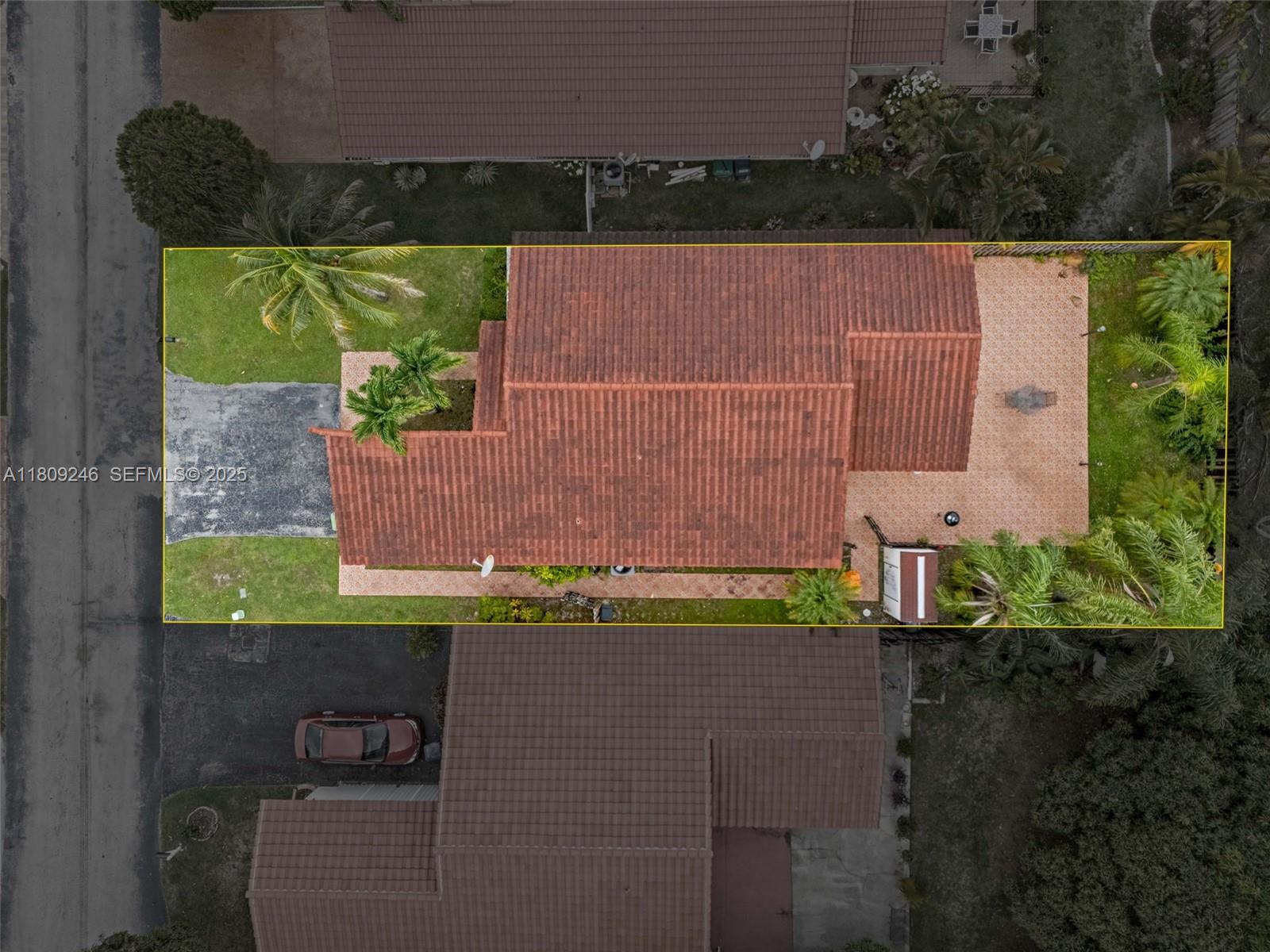 10813 Southwest 158th Lane Miami, FL 33157 - Photo 19 of 27 view of outdoor space and yard