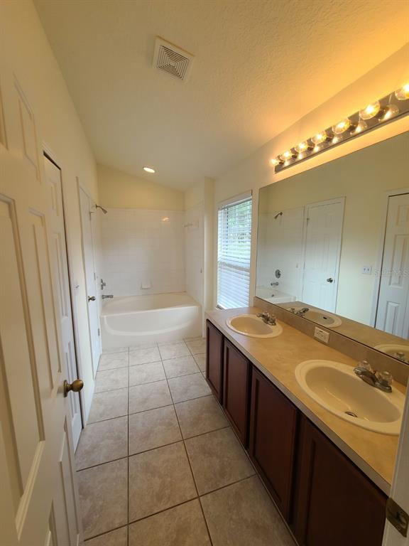 27727 Pleasure Ride Loop Wesley Chapel, FL 33544 - Photo 29 of 51 Gallery Image 29