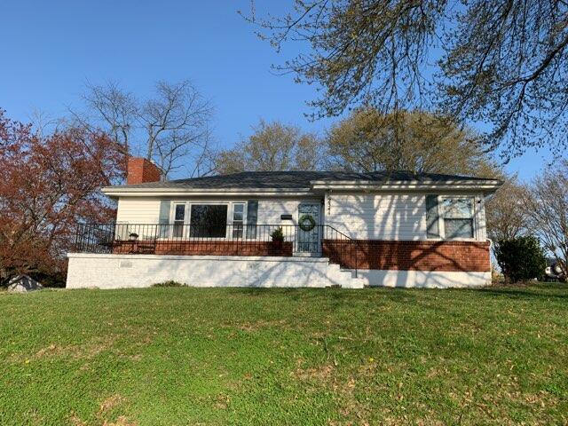 2344 Idavere Road Southwest Roanoke, VA 24015 - Photo 2 of 16 83399FAA-CCB0-4EEF-8A1F-A3D6D248B9E0