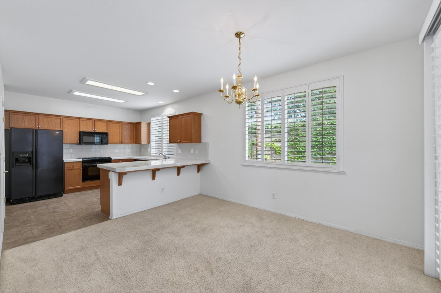 4113 West Cherry Tree Lane Fresno, CA 93722 - Photo 7 of 31