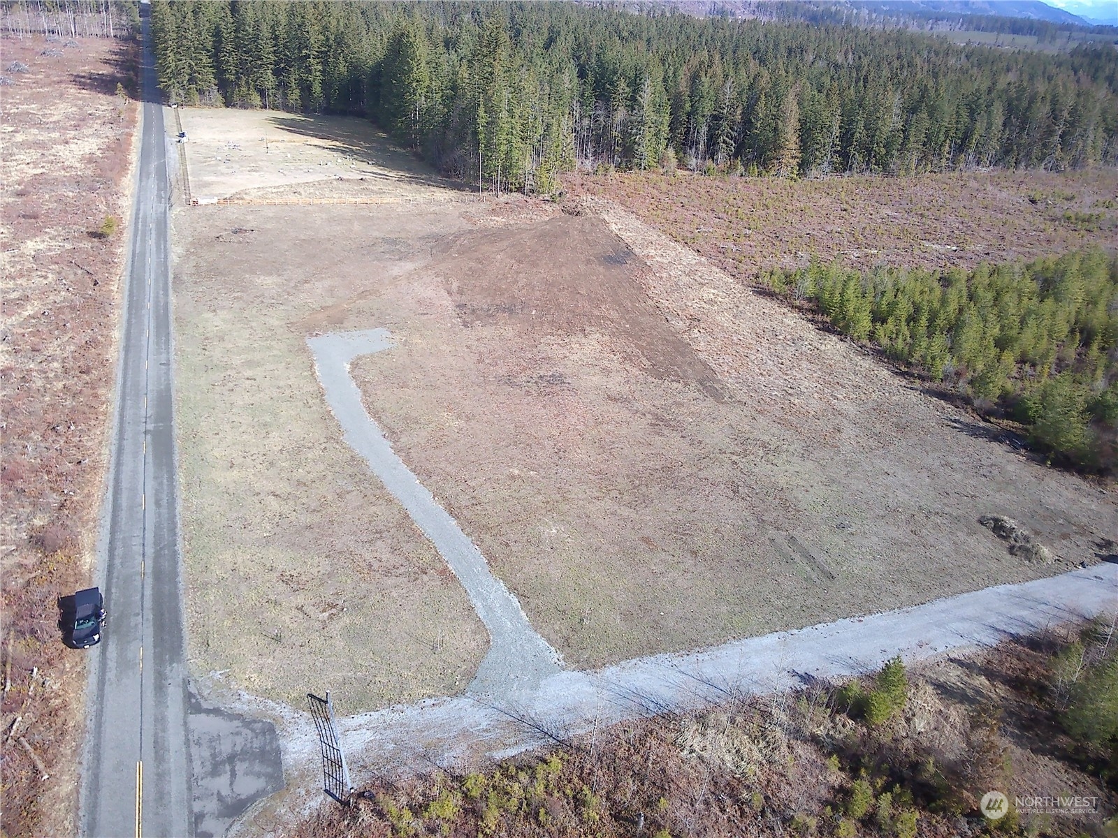 9246 Heady Road Sumas, WA 98295 - Photo 7 of 10 a view of a backyard