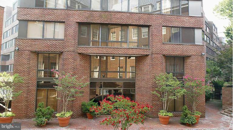 1077 30th Street Northwest, Unit 201 Washington, DC 20007 - Photo 2 of 23 James Place