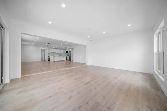 $549,999 | 3011 North Palm Aire Drive, Pompano Beach, FL 33069