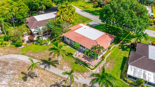 $549,999 | 3011 North Palm Aire Drive, Pompano Beach, FL 33069