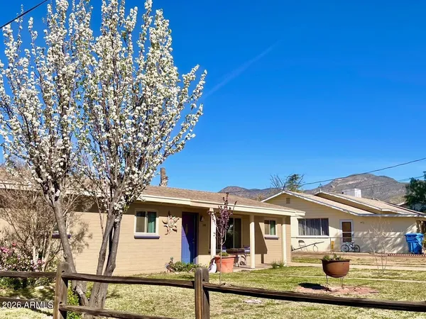 $250,000 | 108 Nighthawk Avenue, Bisbee, AZ 85603