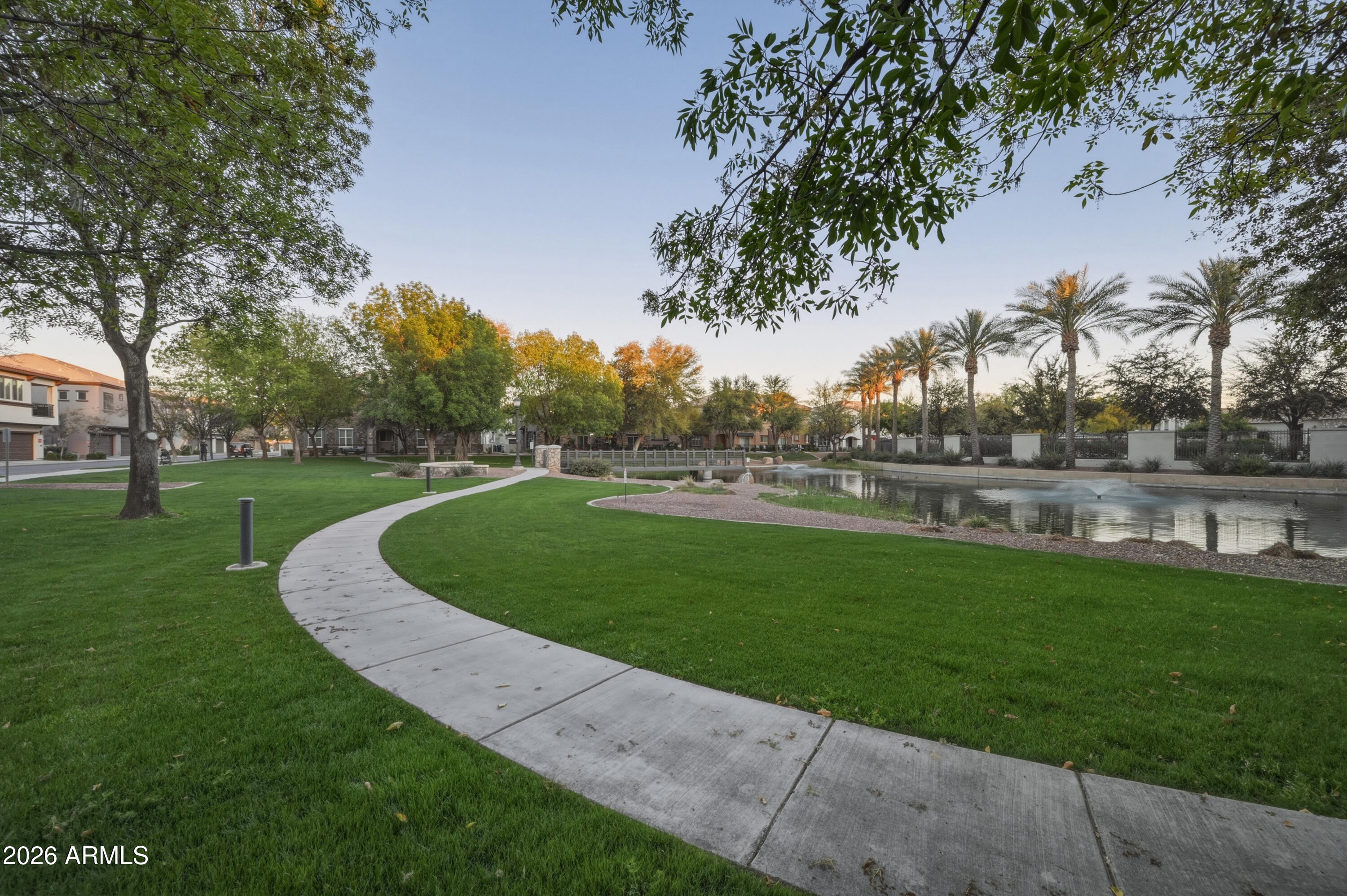 1917 East Hampton Lane, Unit 106 Gilbert, AZ 85295 - Photo 6 of 25 a view of a golf course with a garden