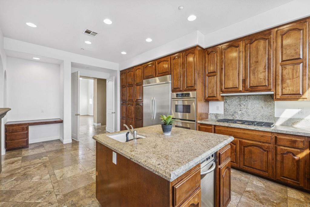 4033 Keri Way Fallbrook, CA 92028 - Photo 4 of 72