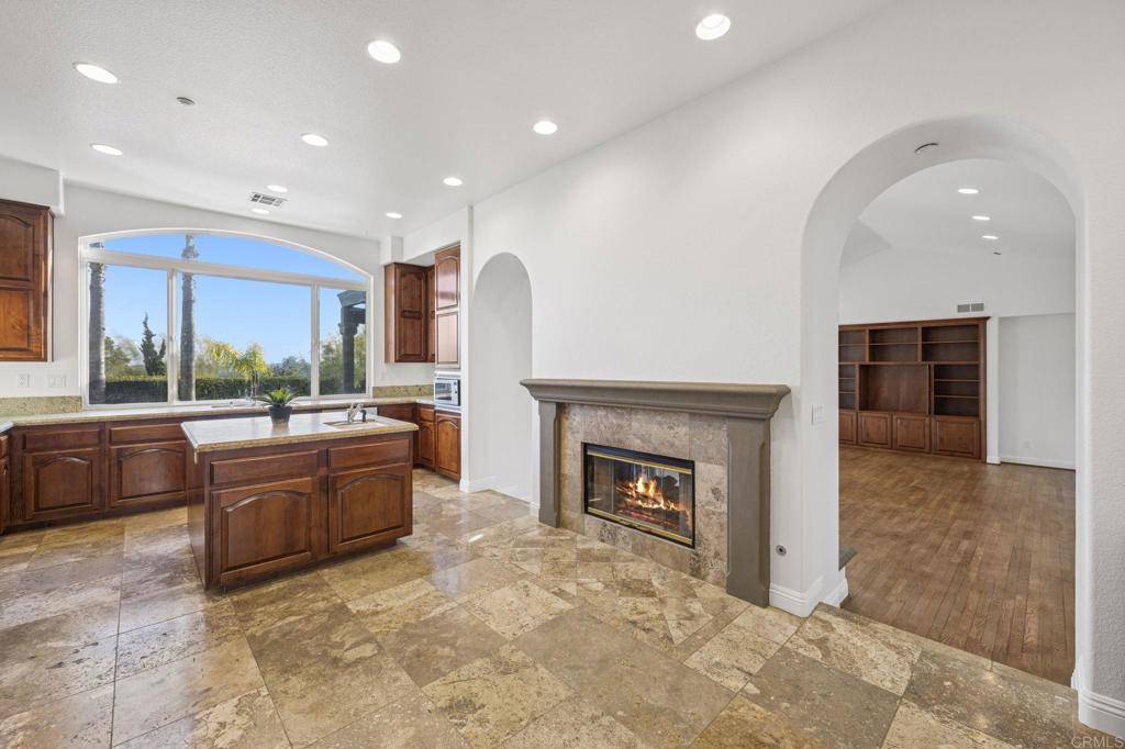 4033 Keri Way Fallbrook, CA 92028 - Photo 6 of 72