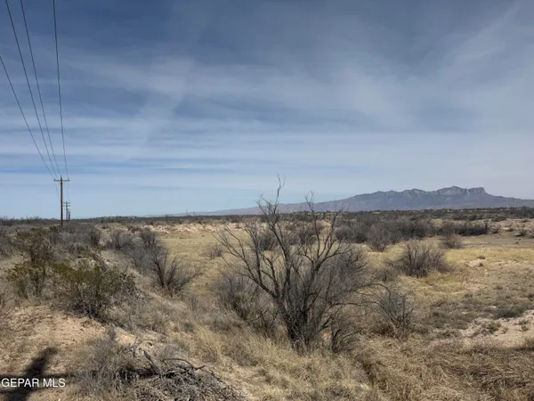 $98,000 | 88 Ranch Road 1576, Salt Flat, TX 79847