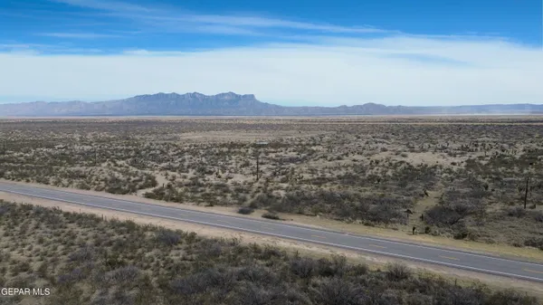 $98,000 | 88 Ranch Road 1576, Salt Flat, TX 79847