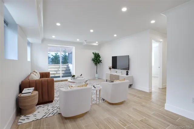 $1,995,000 | 46 Linwood Road North, Unit A AND B, Port Washington, NY 11050