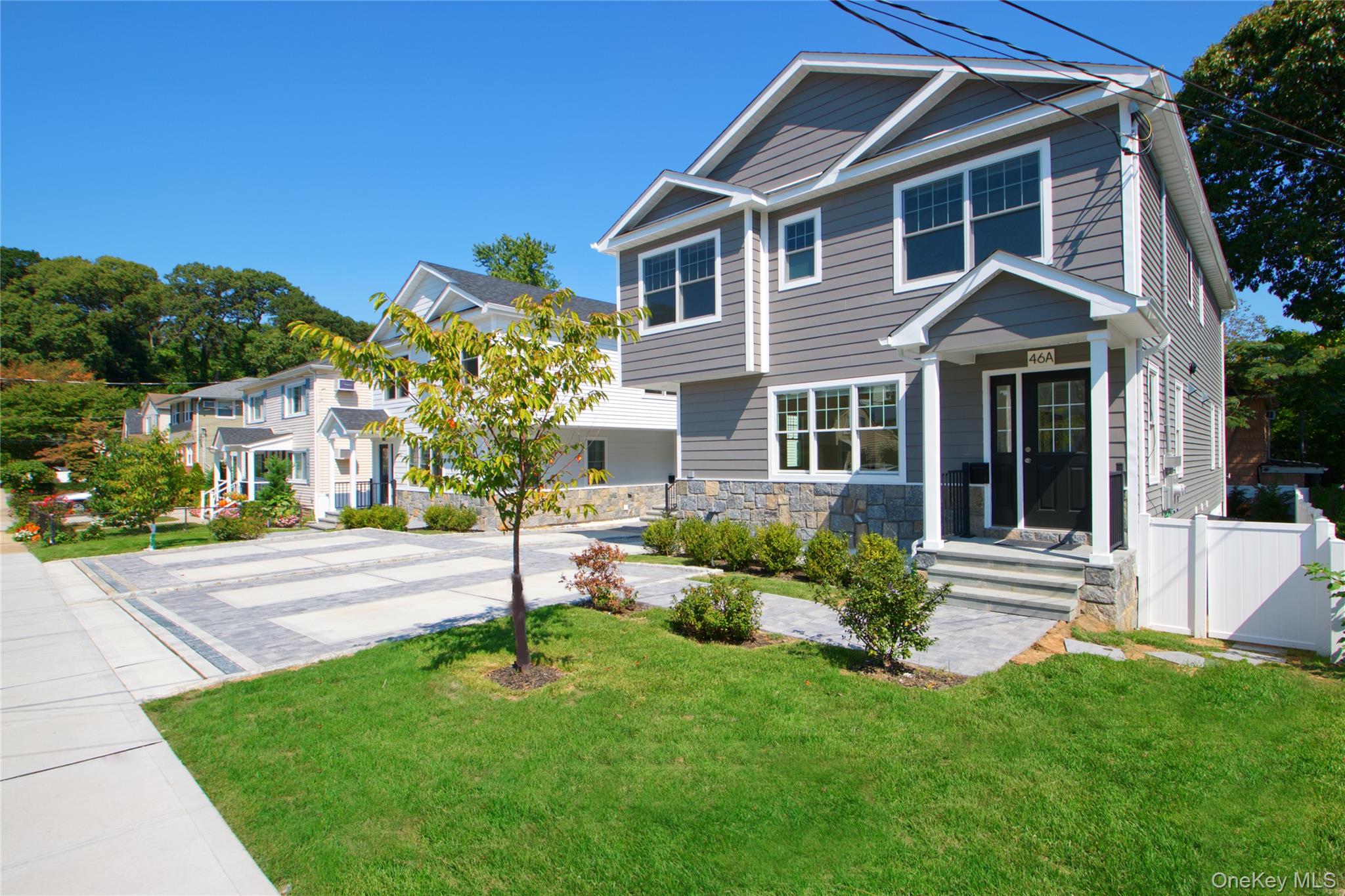 46 Linwood Road North, Unit A AND B Port Washington, NY 11050 - Photo 3 of 24