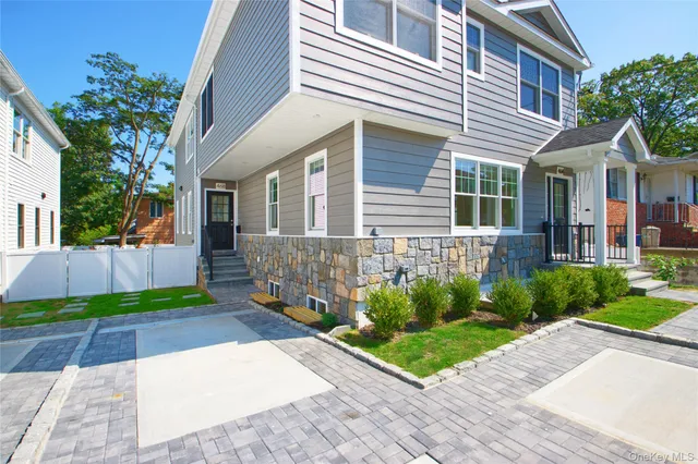 $1,995,000 | 46 Linwood Road North, Unit A AND B, Port Washington, NY 11050