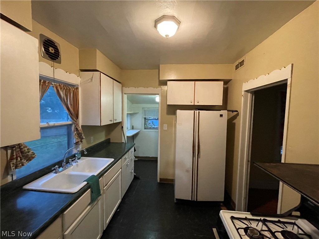 18200 Neff Road Cleveland, OH 44119 - Photo 16 of 24 Gallery Image 16
