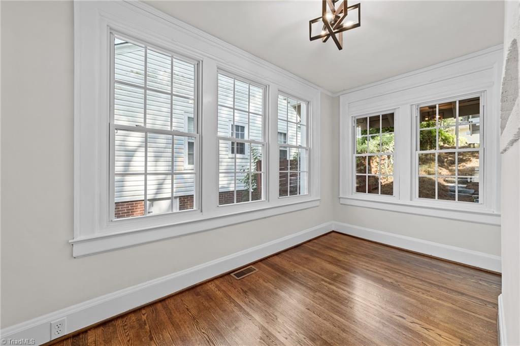 209 Edgedale Drive High Point, NC 27262 - Photo 11 of 40 Sunroom/Office