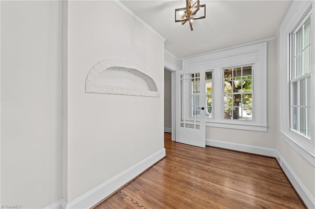 209 Edgedale Drive High Point, NC 27262 - Photo 12 of 40 Sunroom/Office