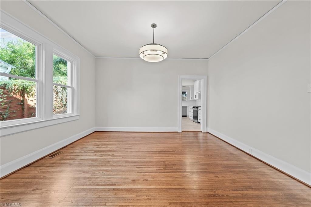 209 Edgedale Drive High Point, NC 27262 - Photo 14 of 40 Dining Room