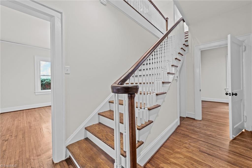 209 Edgedale Drive High Point, NC 27262 - Photo 21 of 40