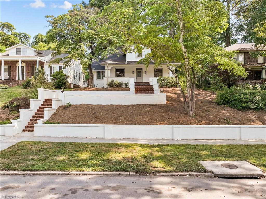 209 Edgedale Drive High Point, NC 27262 - Photo 3 of 40