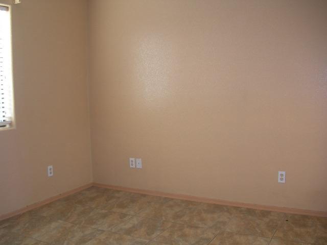 980 North Hilton Road Apache Junction, AZ 85119 - Photo 7 of 12 a view of an empty room
