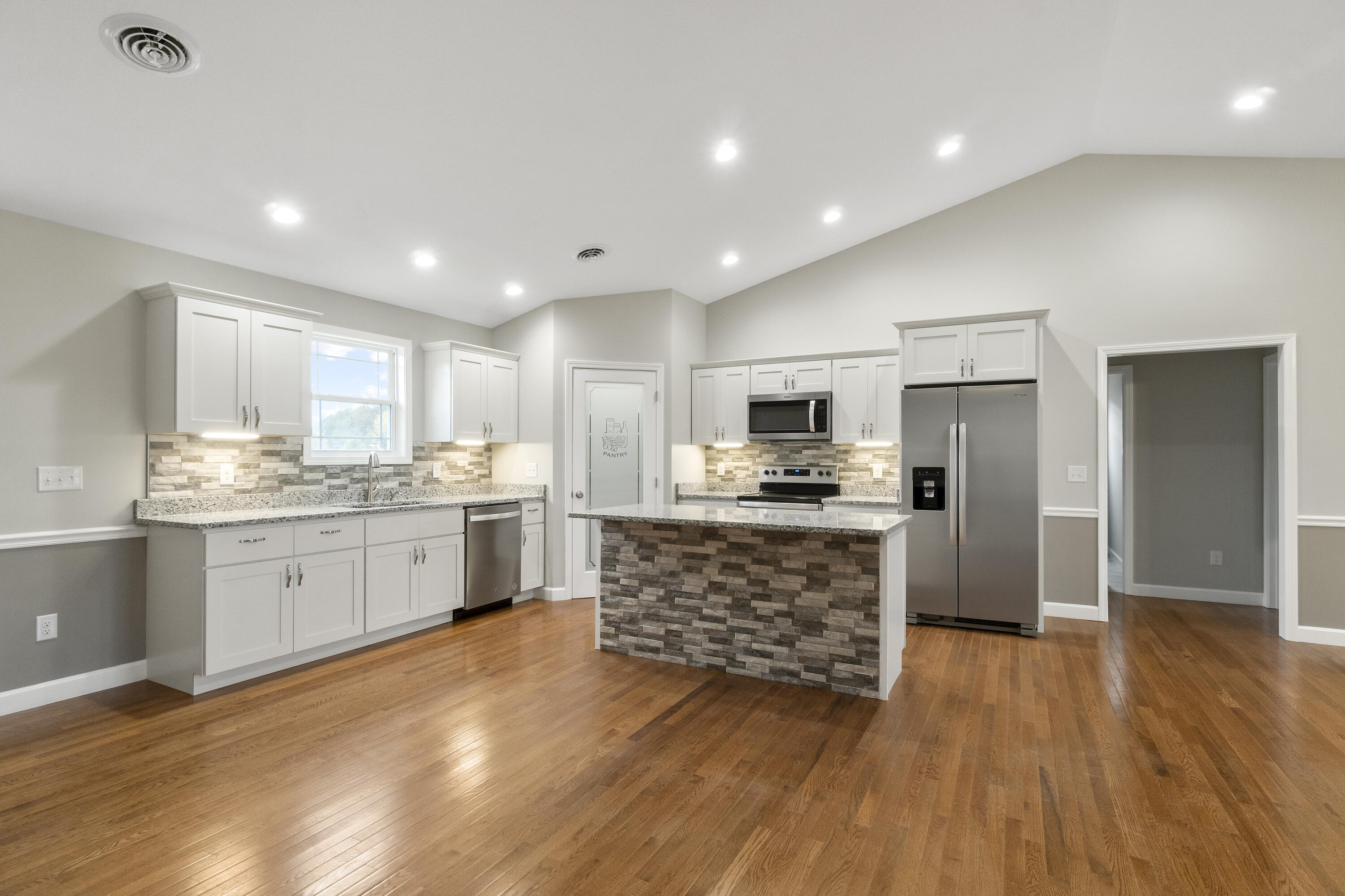 295 North Massengill Road Greeneville, TN 37743 - Photo 13 of 52 DSC07328