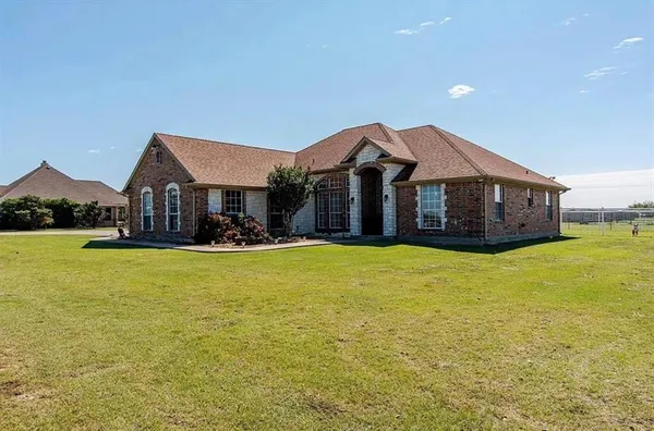 $2,500 | 10899 Jackson Road, Krum, TX 76249