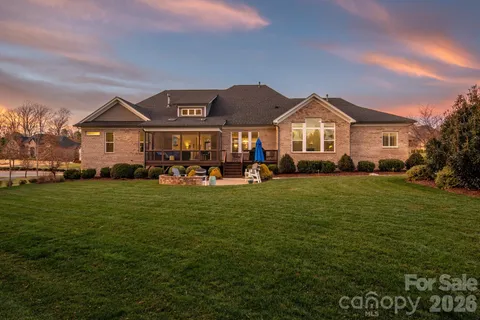 $1,500,000 | 400 Wheatberry Hill Drive, Matthews, NC 28104