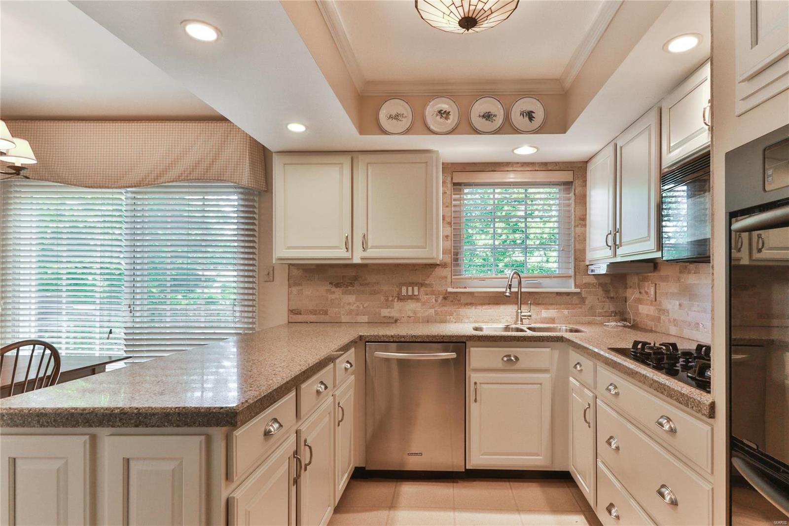 12914 Huntercreek Road St. Louis, MO 63131 - Photo 12 of 35 Gallery Image 12
