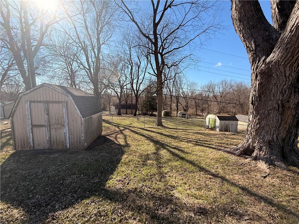 5522 Ripley Street St. Joseph, MO 64506 - Photo 2 of 2