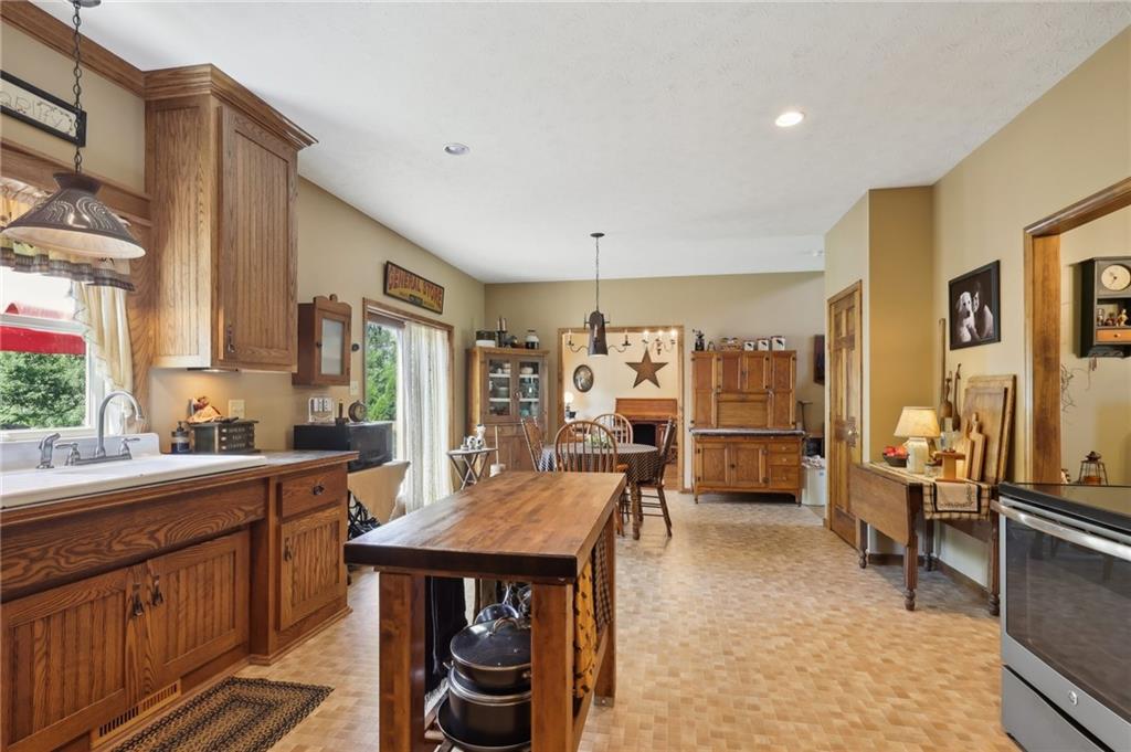 56 Hicks Road West Alexander, PA 15376 - Photo 8 of 34