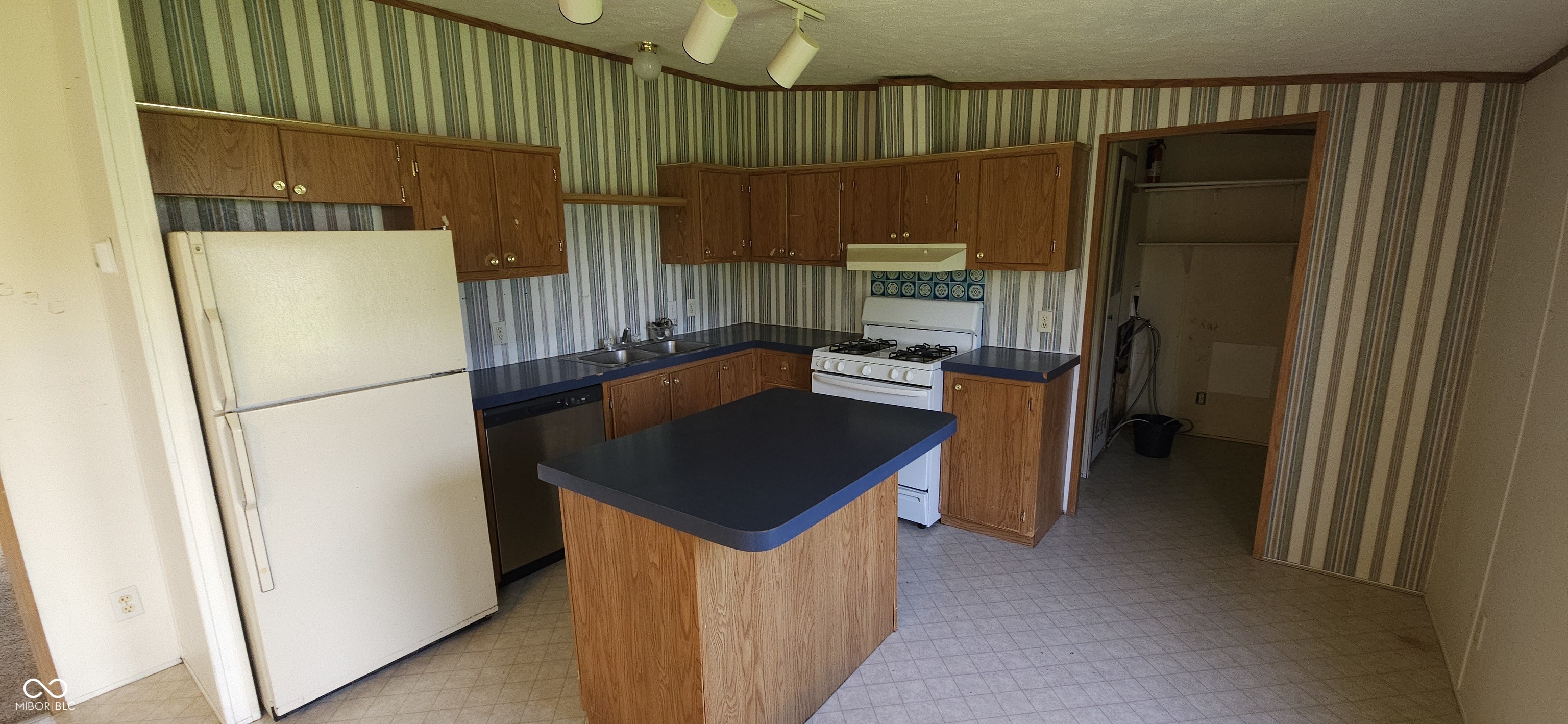 67 Inman Drive Ingalls, IN 46048 - Photo 14 of 24