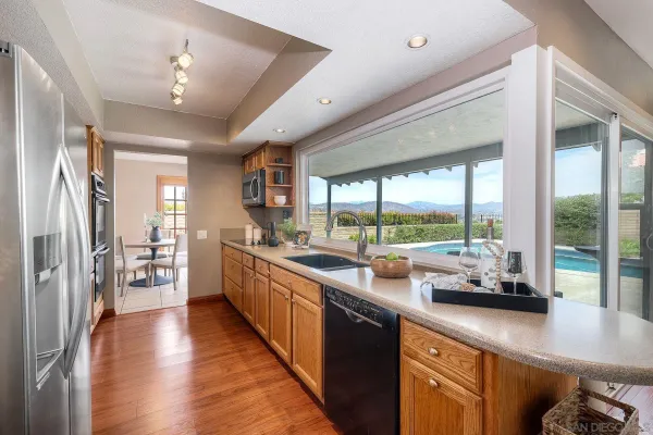 $1,100,000 | 1535 Avenida Ladera, El Cajon, CA 92020