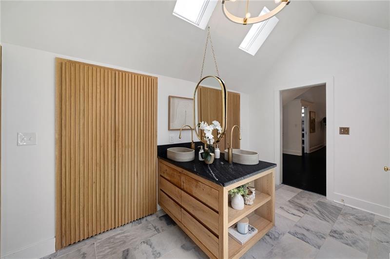 578 Montgomery Ferry Road Northeast Atlanta, GA 30324 - Photo 25 of 33 Gallery Image 25