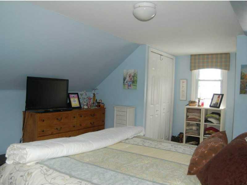 387 Winthrop Road Readfield, ME 04355 - Photo 15 of 29 Master Bedroom.