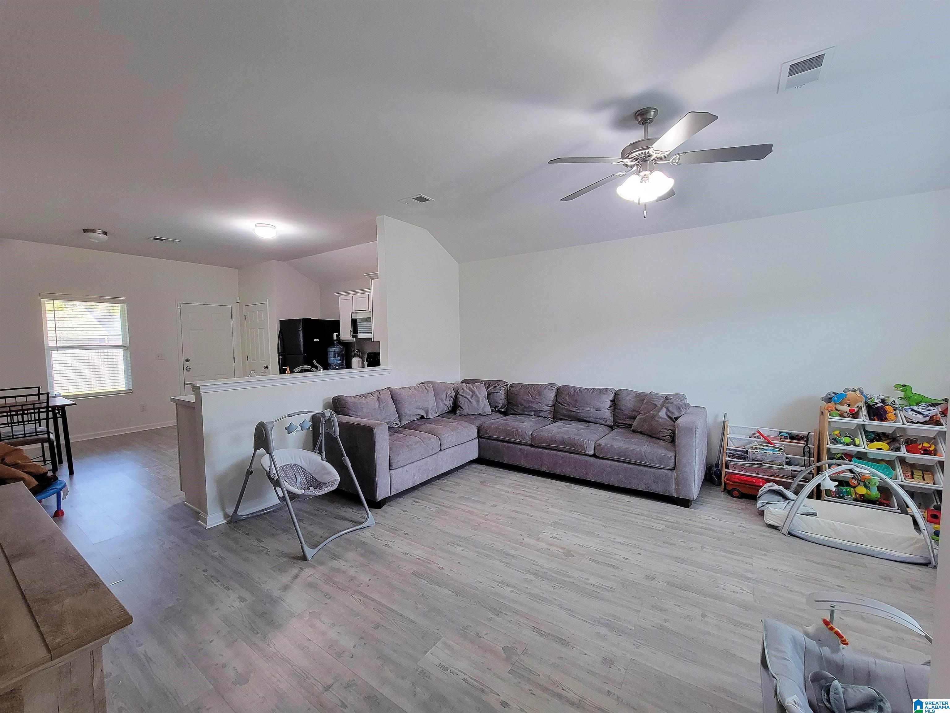 304 Maggie Way Calera, AL 35040 - Photo 8 of 20