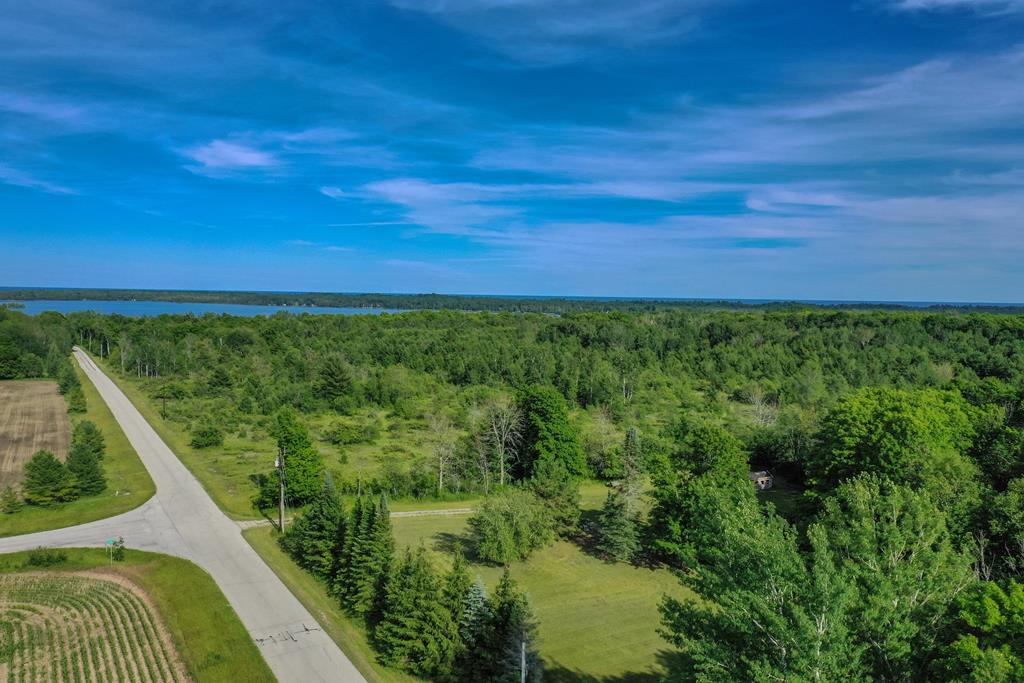 3917 East Town Line Road Sturgeon Bay, WI 54235 - Photo 1 of 13