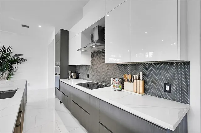 $1,399,999 | 12300 Rhino Oaks Drive, Davie, FL 33325