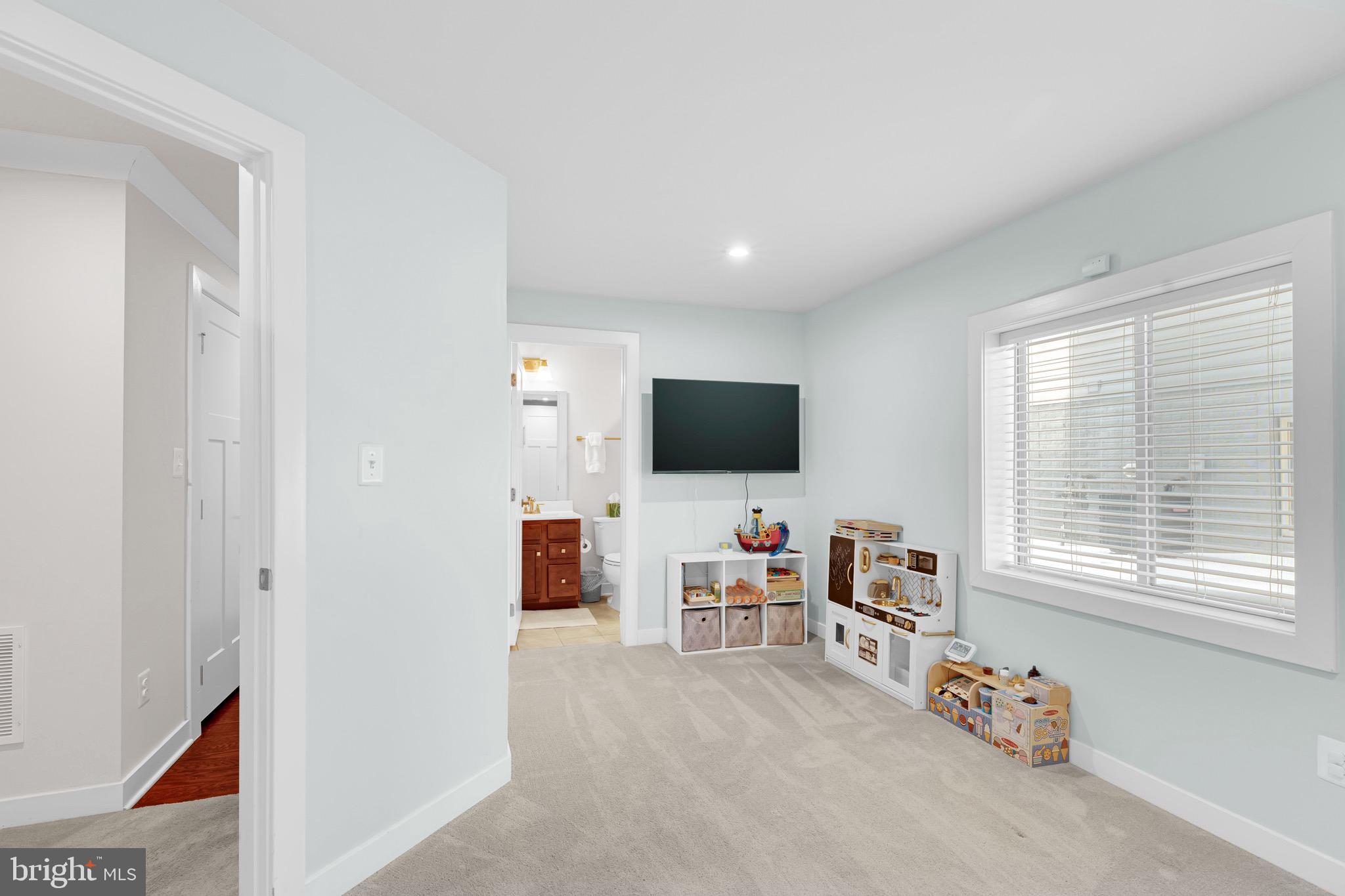 18020 Red Cedar Road Dumfries, VA 22026 - Photo 32 of 42